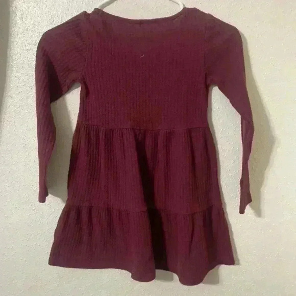 Art Class Size 6/6X Maroon. - Picture 2 of 3